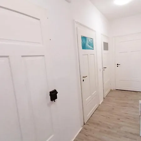 Apartment With Garden In *